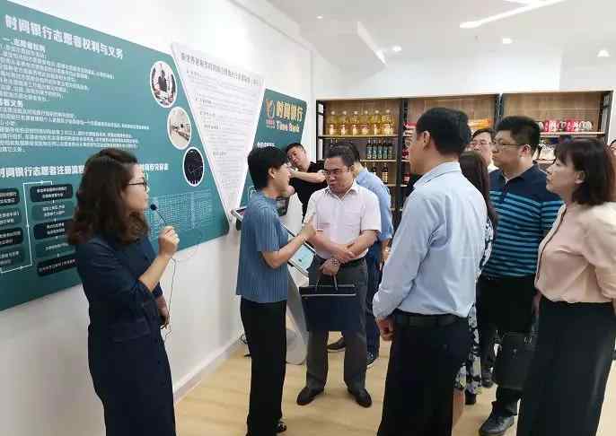 杭州拱墅区政府 杭州市拱墅区区长章燕一行考察鼓楼智慧养老
