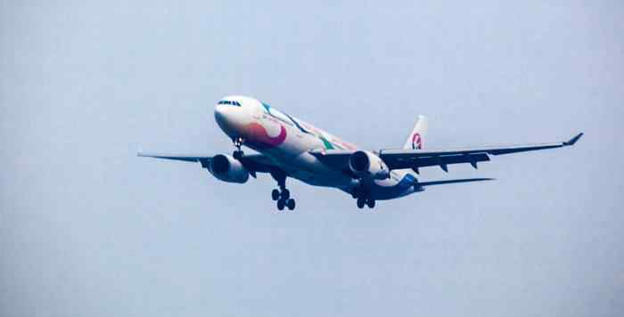 空客a380价格 空客380飞机多少钱一架？空客和波音的乘坐感受哪个好