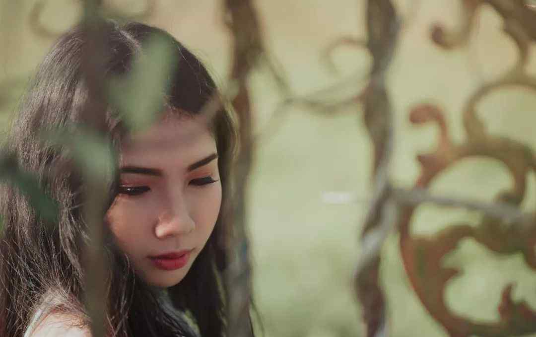 先戴戒指才问愿不愿意 爱情是心动，婚姻必须是心安。