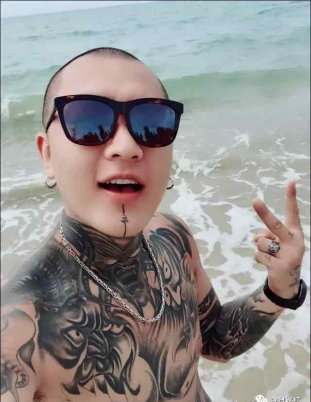 快手方丈为什么被打 快手方丈为什么打官司？快手方丈在东北的势力厉害吗