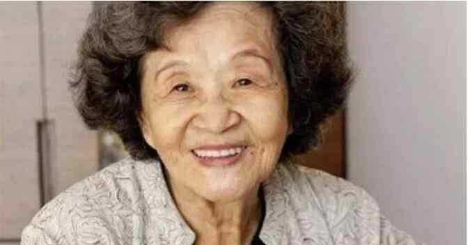 巫漪丽一生未婚 巫漪丽为什么去新加坡不回国，她一生未婚吗？