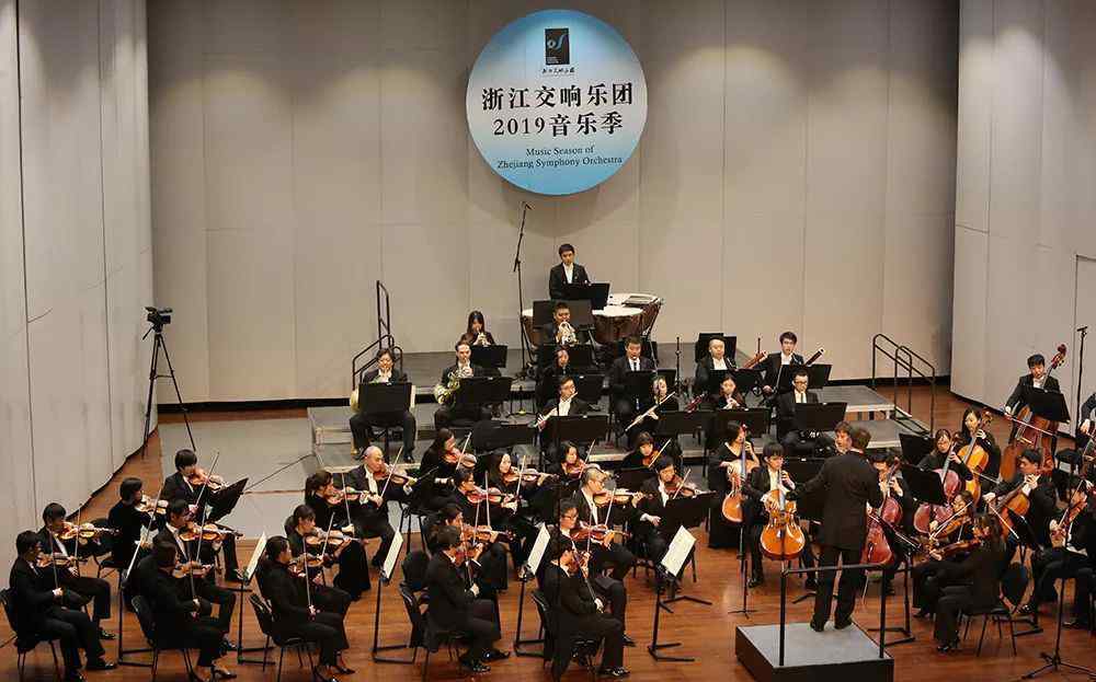 罗大卫 浙江交响乐团携手著名指挥家罗大卫演绎贝多芬经典