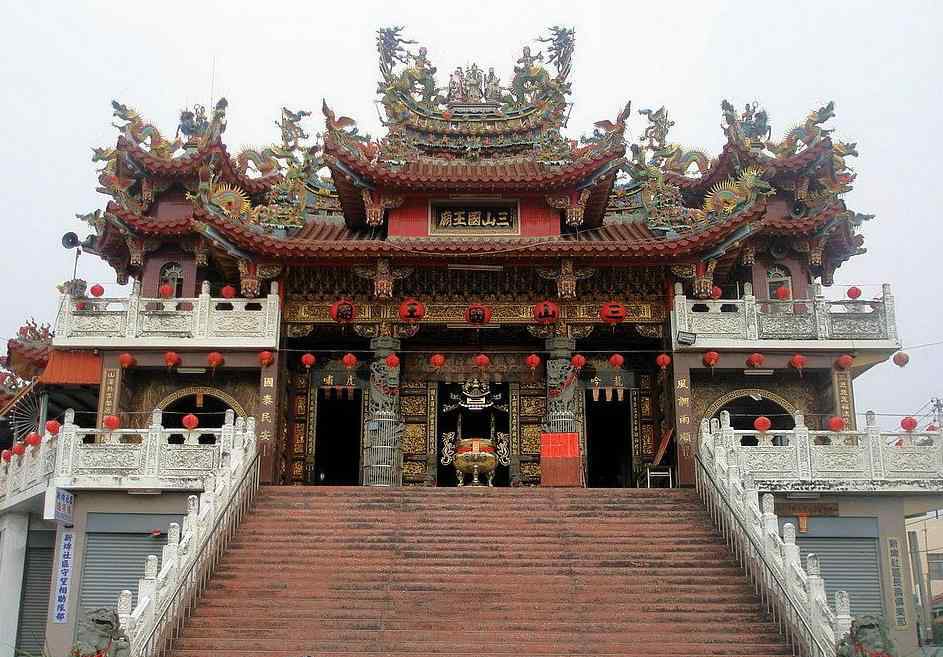 三山国王 三山国王是古代哪三位人物，这三个国王兄弟哪个是老大