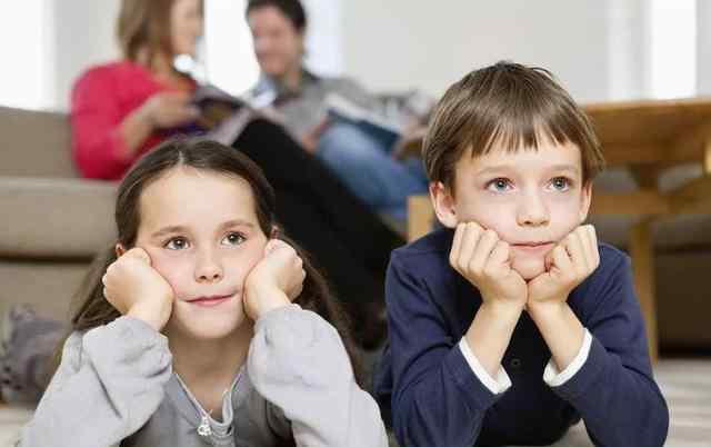 看电视的好处 你是否也欠电视一句“对不起”？孩子看电视的6大好处值得学习！