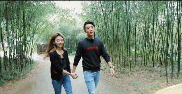 程晓玥妈妈 程晓玥的妈妈长得超美！身为Dior高层的未来岳母，郑恺真的赚到了文章配图