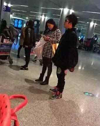 大张伟资料 大张伟恋情疑曝光 女友刘迎个人资料照片系经纪人