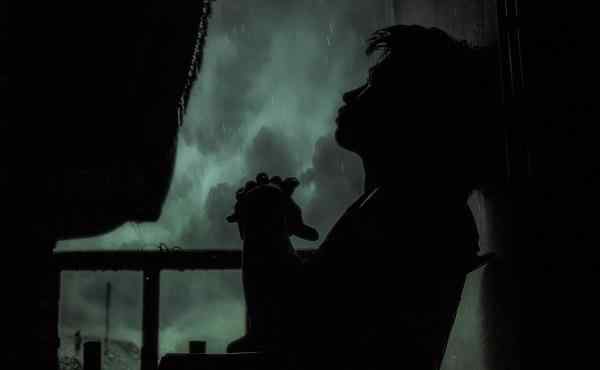 突然被梦惊醒心情说说 被噩梦惊醒的心情说说 朋友圈语录大全