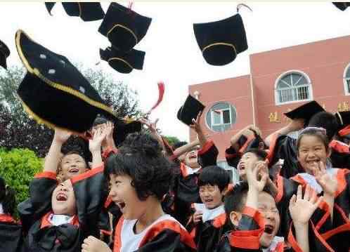 给老师的毕业赠言 幼儿园老师给学生的毕业赠言50条，收藏！文章配图