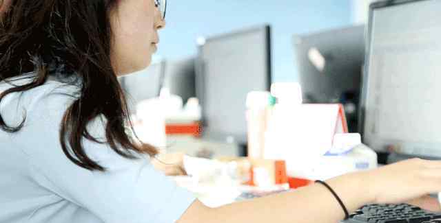 青藤茶馆 藏在西湖边20年的茶馆自助，百种小食连吃14个小时，凌晨才关门...