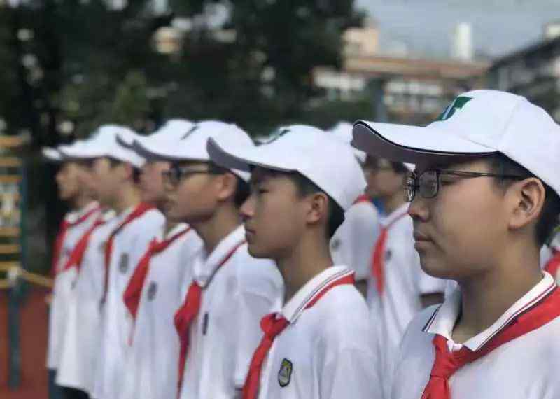 西延安中学首页 西延安中学九年级国防教育活动
