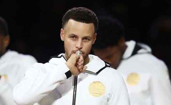 nba冠军 盘点NBA历届总冠军戒指，勇士确实土豪！文章配图