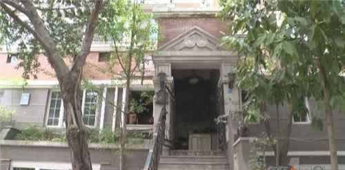 男子婚前过户百万别墅后遭＂净身出户＂ 女友