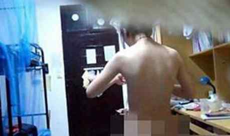 偷拍舍友隐私被拘：舍友哭着说要报警才有人承人文章配图