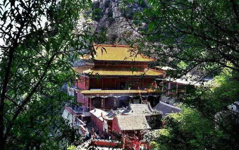 释迦牟尼佛出家日 释迦牟尼出家日，佛祖为什么出家？文章配图