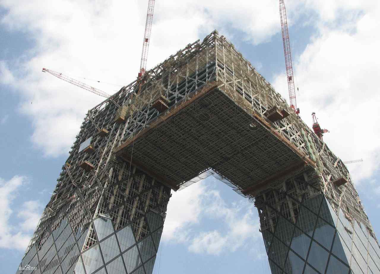 大裤衩电视台 耗资200亿，中央电视台大楼被称作“大裤衩”建设难度究竟在哪？
