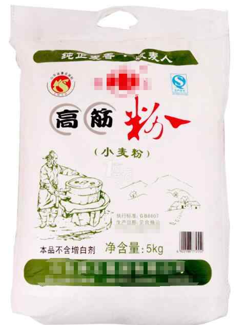 蛋糕粉和低筋面粉的区别 低筋粉、高筋粉、蛋糕粉和面包粉的区别文章配图