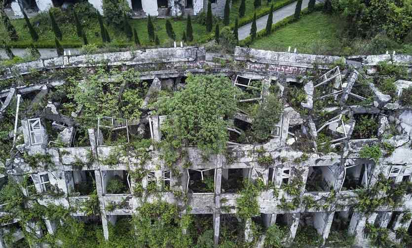 汶川地震9周年 曾经惊心触目的地震遗迹如今变这