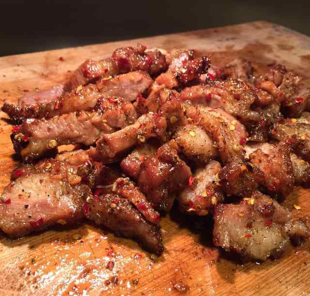 家庭版烤肉 15种家庭版烤肉做法，比外面烧烤摊的好吃太多，简单易学！文章配图