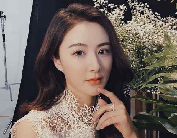 薇娅多大年龄 带货“女王”薇娅今年多大了？得知她的真实年龄后，恕我眼拙文章配图