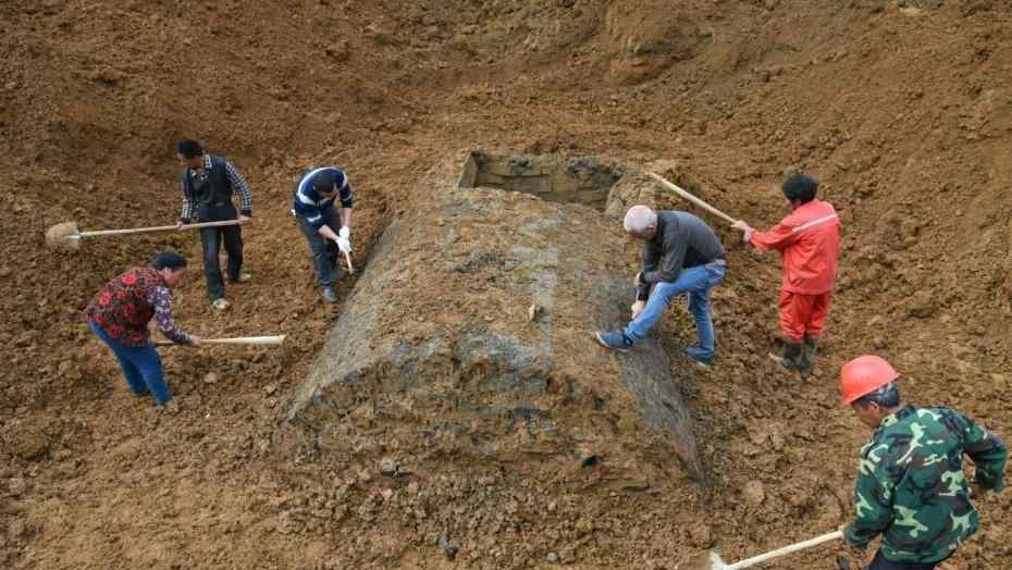重庆涪陵发现1800年前东汉中期墓葬 出土39件随葬