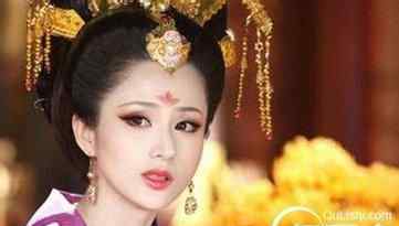 武则天抄斩上官婉儿一家，为何婉儿却诚心诚意