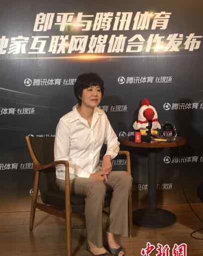 郎平解说朱婷世俱杯比赛 鼓励中国球员走出去
