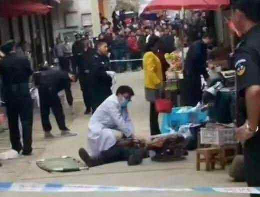 大理一男子酒后当街杀死算命先生 称：他算的不准