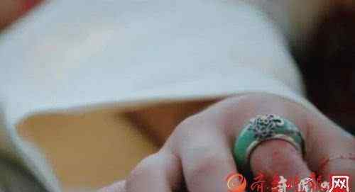 鬼怪三神奶奶 《鬼怪》里面神通广大的老奶奶是谁 和红衣女是什么关系 三神奶奶又是什么？