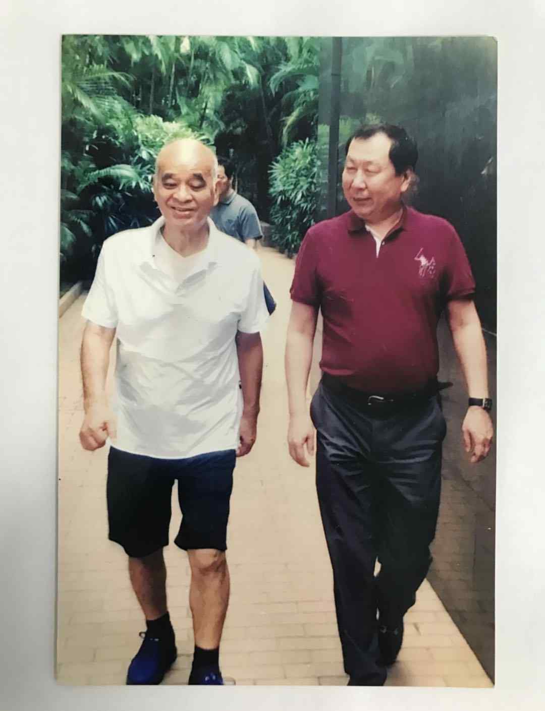 松山医院 一个敢于给病人承诺的医生——大连松山医院院长王进利