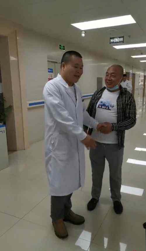 四川一医生被误认成岳云鹏 网友：医院分鹏！ 具体是啥情况?