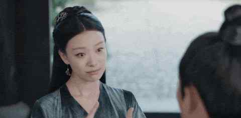 蒲纶 大牌宠儿倪妮：会四种语言，一路开挂， 美丽又有实力是怎样的体验？