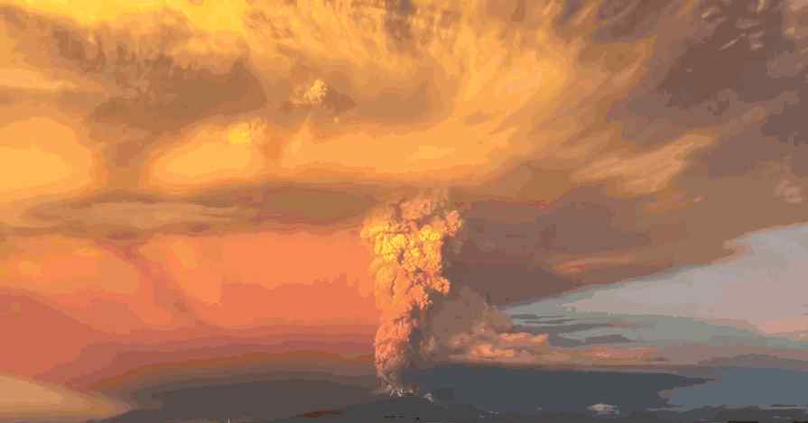 冰岛火山 还记得2010年那场影响整个欧洲的冰岛火山爆发吗？｜冰岛火山合集