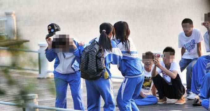 女生遭12名同学掌掴17次 校园暴力何时能止？