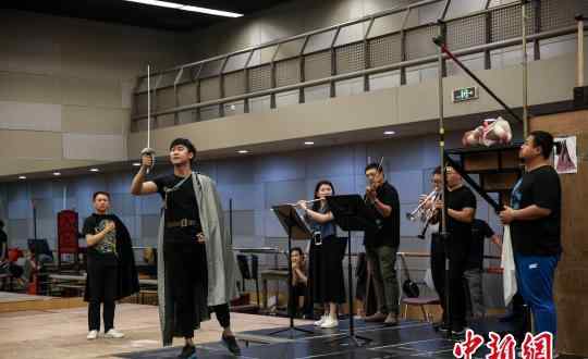 大剧院版莎士比亚话剧《威尼斯商人》举行排练