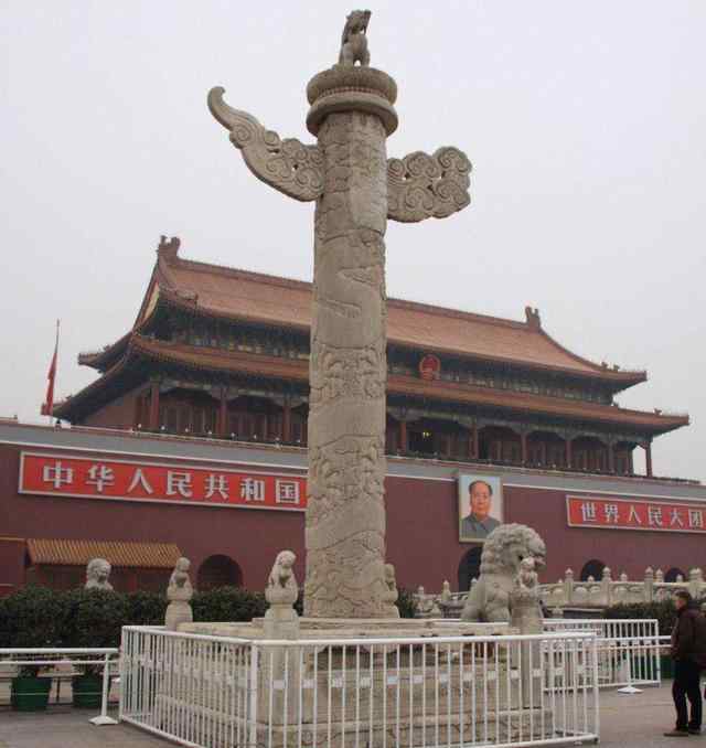 天安门华表 天安门前的华表到底是干什么用的，有什么作用？文章配图