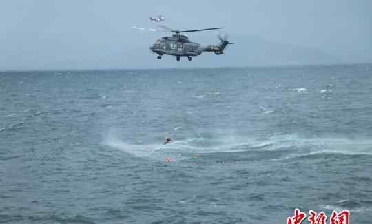 货船惠州海域沉没 台风中粤港协力救出12名落水