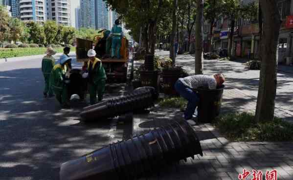 重庆高温 4000个浇灌神器＂上岗＂