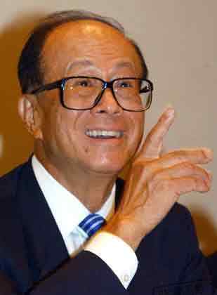 李嘉诚的八字有几个土 李嘉诚八字命理分析