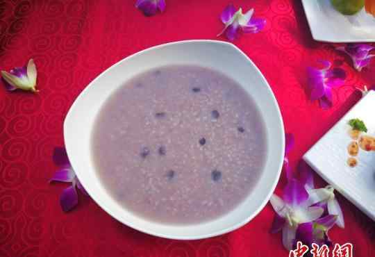 千余游客海口景区吃豆腐 尝石山黑豆＂百变＂滋
