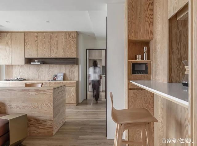 琥珀木纹打造闹市中的82.5㎡原始丛林