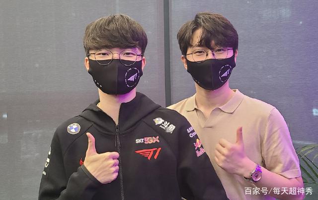 每天超神秀_遭NS横扫 T1官方用三句话安慰观众 Faker深陷泥潭