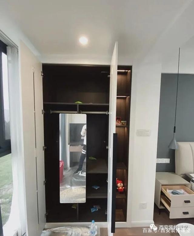 110㎡三室两卫,开放式厨房+吧台+定制柜