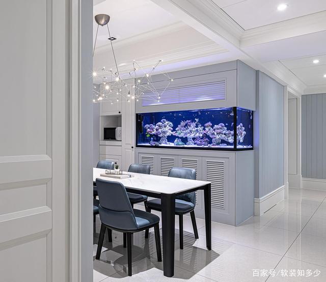 迷雾灰蓝的轻慢日常,新古典风格设计,打造温馨奢雅大宅