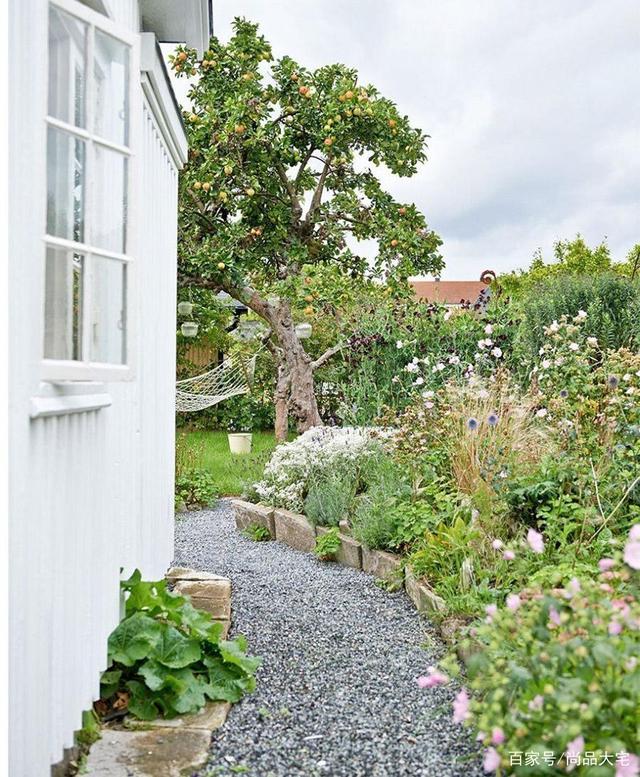 夫妻俩买下24㎡废弃小屋,亲手改造成豪宅,还有一个150㎡的大花园