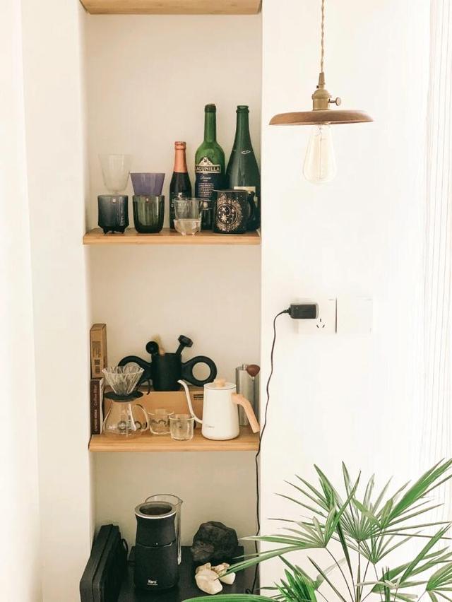 小两口入住两年来,坚持越简单越好的原则,越住越舒适