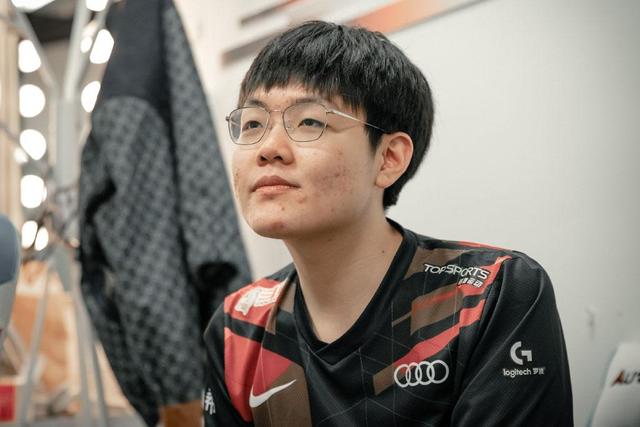 住在大豫二号_神秘人透露369被换下内幕 打德州被怀疑不干净 所以果断买晴天