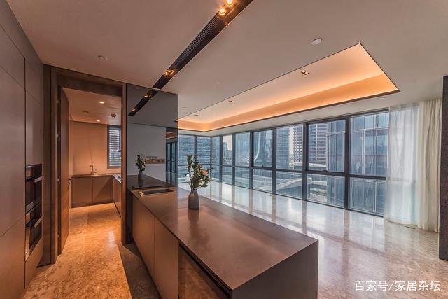 装修时不要轻易做开放式厨房,4个优缺点要清楚,还要注意3个问题