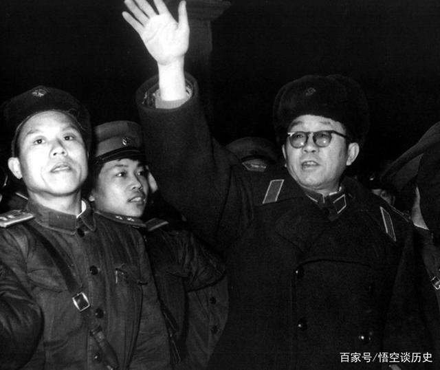 悟空谈历史 东北根据地的主要创建者,建国后为何被撤销了一切职务?