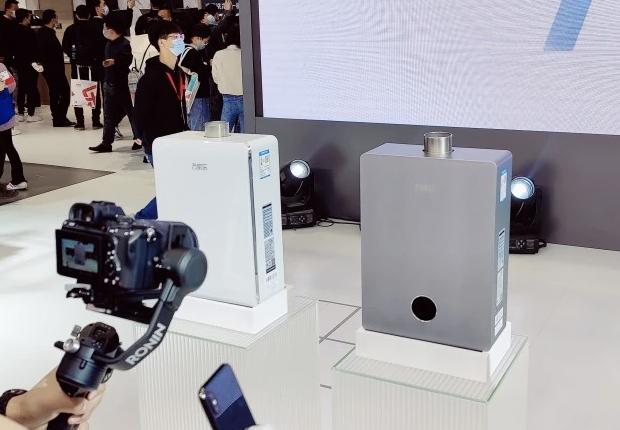 看了万家乐燃气热水器的功能后,我决定把家里的老款热水器给换了