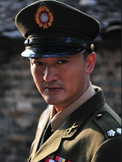 静止历史 他是胡宗南的副手,后率领十万人投诚,建国后活了近百岁